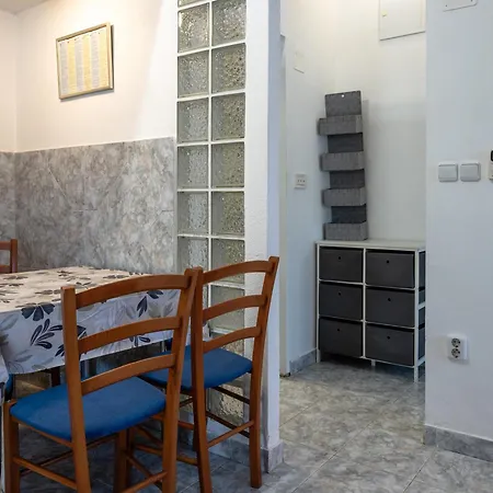 Jakasa טרוגיר